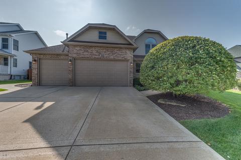 1010 Casey Dr, Minooka, IL 60447 photo 2