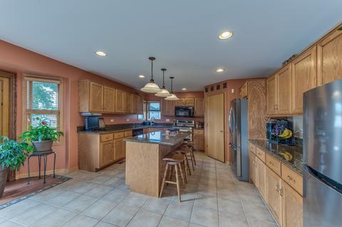 1010 Casey Dr, Minooka, IL 60447 photo 10