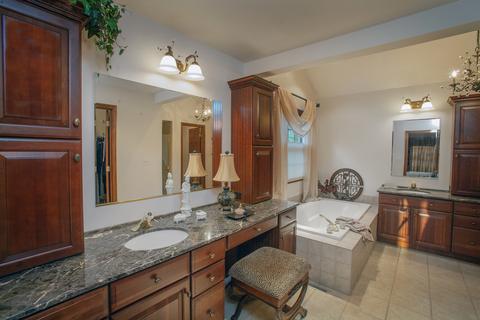 1152 Ancient Oaks Dr, Bartlett, IL 60103 photo 25