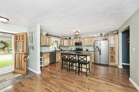 258 E Fifth St, Minonk, IL 61760 photo 7