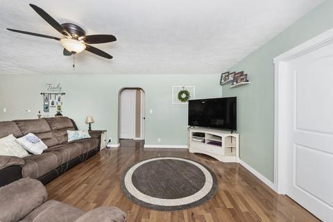 258 E Fifth St, Minonk, IL 61760 photo 5