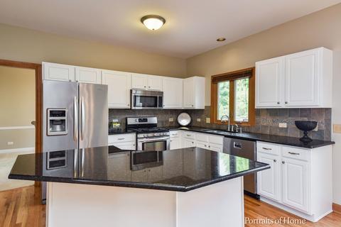 2592 Harlstone Dr, Aurora, IL 60502 photo 7