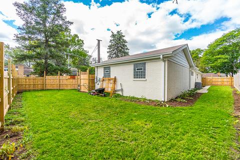 1084 E Algonquin Rd, Des Plaines, IL 60016 photo 22