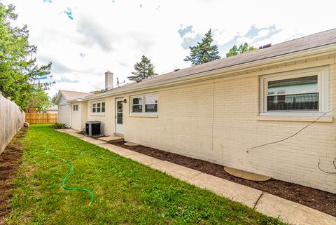 1084 E Algonquin Rd, Des Plaines, IL 60016 photo 21