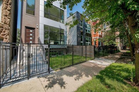 1338 N Artesian Ave, Chicago, IL 60622 photo 1