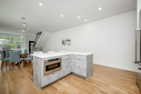 1338 N Artesian Ave, Chicago, IL 60622 photo 6