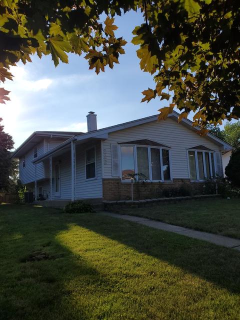 222 S Circle Dr, Addison, IL 60101 photo 1