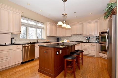 10 Union Cir, Wheaton, IL 60187 photo 11