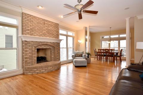 10 Union Cir, Wheaton, IL 60187 photo 18