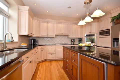 10 Union Cir, Wheaton, IL 60187 photo 12