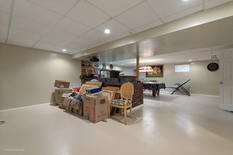 625 Hampton Cir, Elgin, IL 60120 photo 14