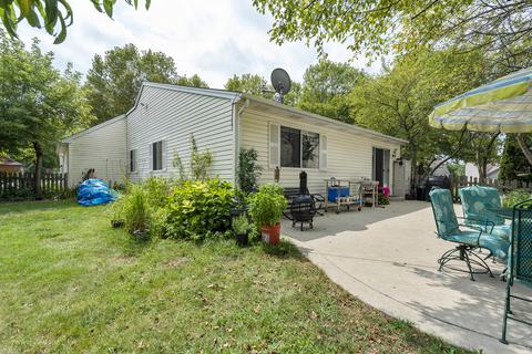 625 Hampton Cir, Elgin, IL 60120 photo 23