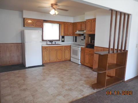 1112 E 2nd St, Belvidere, IL 61008 photo 17