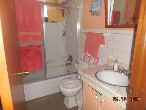 1112 E 2nd St, Belvidere, IL 61008 photo 8