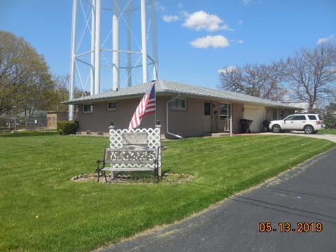 1112 E 2nd St, Belvidere, IL 61008 photo 2