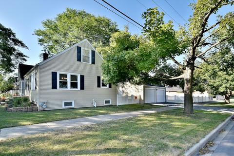 776 S Spring Rd, Elmhurst, IL 60126 photo 3