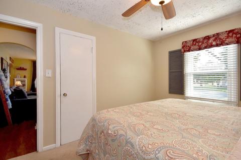 776 S Spring Rd, Elmhurst, IL 60126 photo 16
