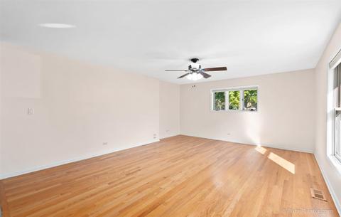 620 N Airlite St, Elgin, IL 60123 photo 13