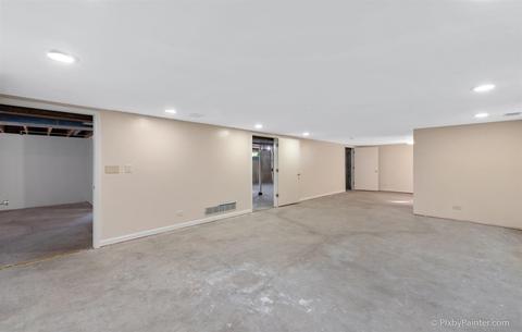 620 N Airlite St, Elgin, IL 60123 photo 33