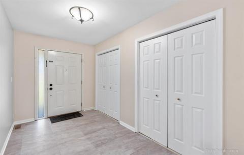 620 N Airlite St, Elgin, IL 60123 photo 9
