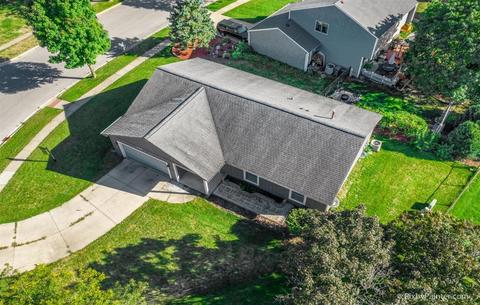 620 N Airlite St, Elgin, IL 60123 photo 4