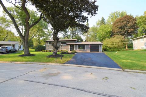 314 Deveron Cir, Cary, IL 60013 photo 2