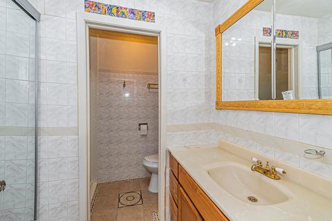 8806 Dee Rd, Des Plaines, IL 60016 photo 10