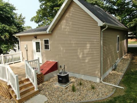 712 E Washington St, Clinton, IL 61727 photo 17