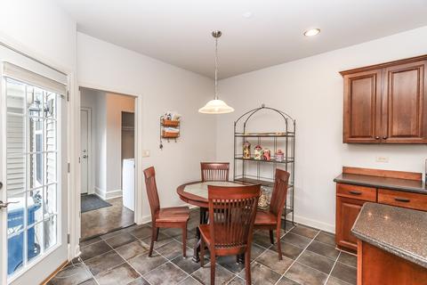334 S Prospect Ave, Bartlett, IL 60103 photo 11