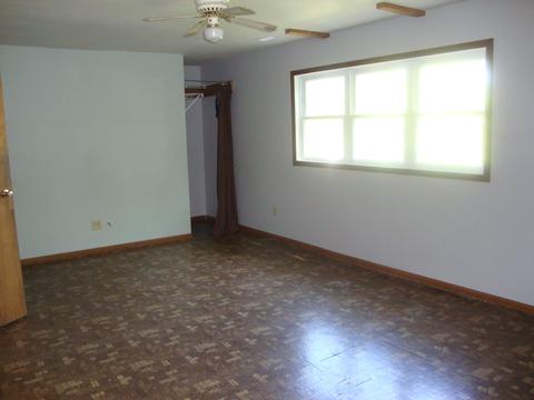 365 Silver St, Elgin, IL 60123 photo 10