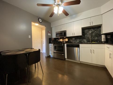 1500 Harbour Dr #4U, Wheeling, IL 60090 photo 2