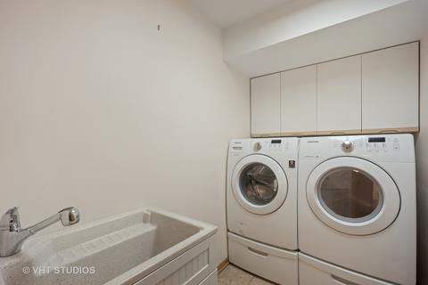 2557 Windrush Ln, Northbrook, IL 60062 photo 12