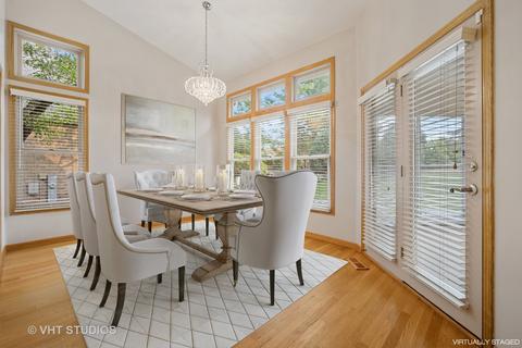 2557 Windrush Ln, Northbrook, IL 60062 photo 4