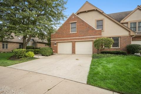 2557 Windrush Ln, Northbrook, IL 60062 photo 1