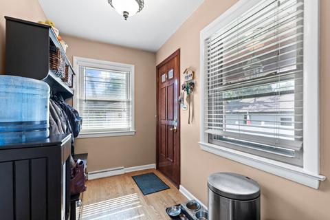 1731 Greenleaf Ave, Des Plaines, IL 60018 photo 10