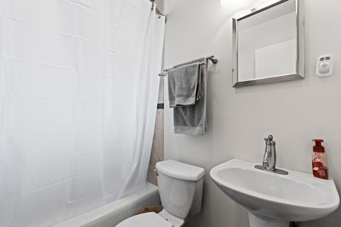 1731 Greenleaf Ave, Des Plaines, IL 60018 photo 8