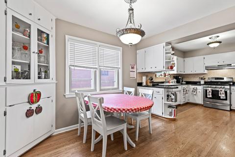 1731 Greenleaf Ave, Des Plaines, IL 60018 photo 4