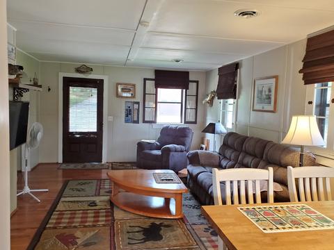 604 1st St E, Lyndon, IL 61261 photo 3