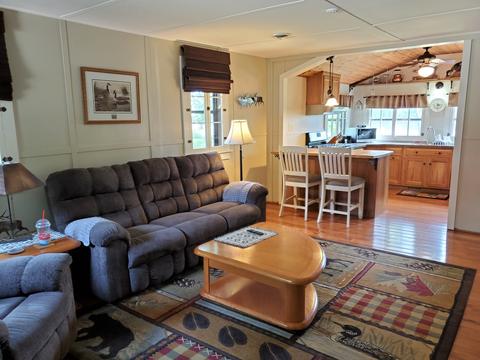 604 1st St E, Lyndon, IL 61261 photo 2