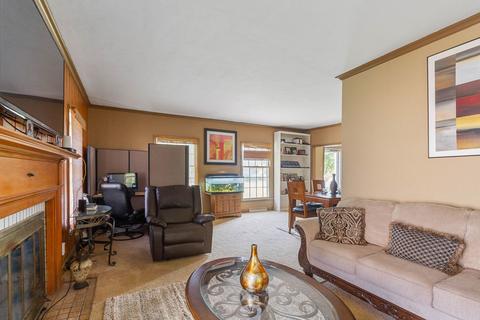 601 Normal Rd, Dekalb, IL 60115 photo 8