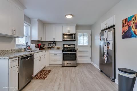 6805 W Devon Ave, Chicago, IL 60631 photo 4