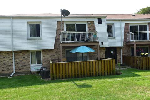 4418 Euclid Ave #1C, Rolling Meadows, IL 60008 photo 2