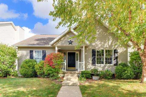 1302 Ogelthorpe Ave, Normal, IL 61761 photo 1