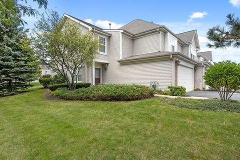 3137 Reflection Dr, Naperville, IL 60564 photo 2