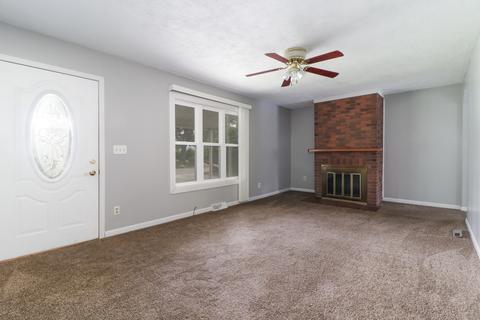 202 N Price St, Downs, IL 61736 photo 10