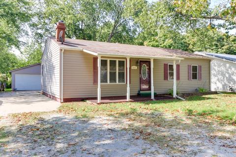 202 N Price St, Downs, IL 61736 photo 1