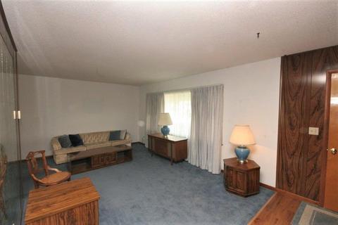 706 Obrien St, Harvard, IL 60033 photo 2