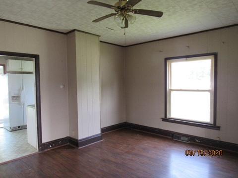304 1st St, Donovan, IL 60931 photo 5