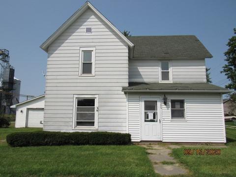 304 1st St, Donovan, IL 60931 photo 1