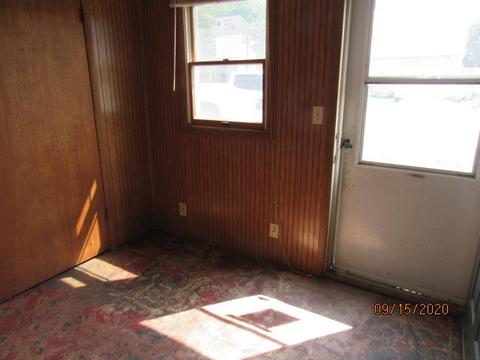 304 1st St, Donovan, IL 60931 photo 4